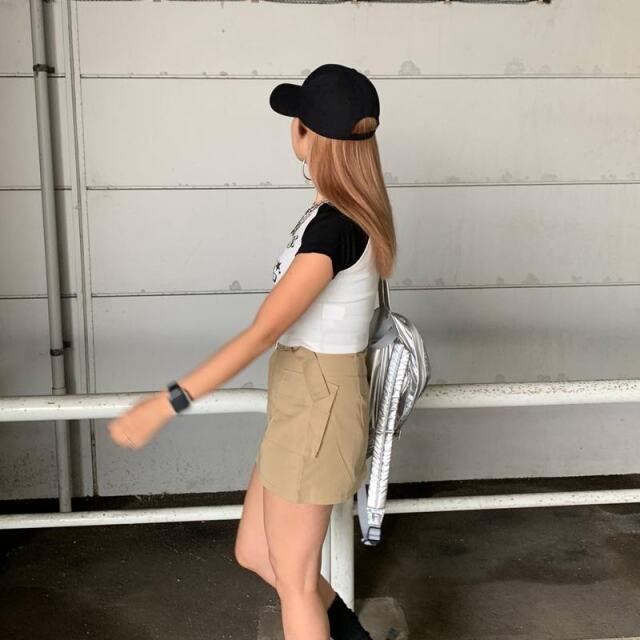 カーゴミニスカート