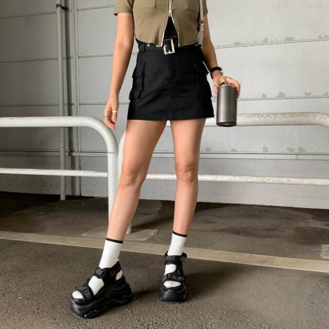 カーゴミニスカート