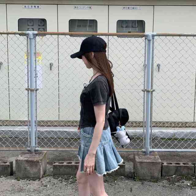 リブレースアップトップス