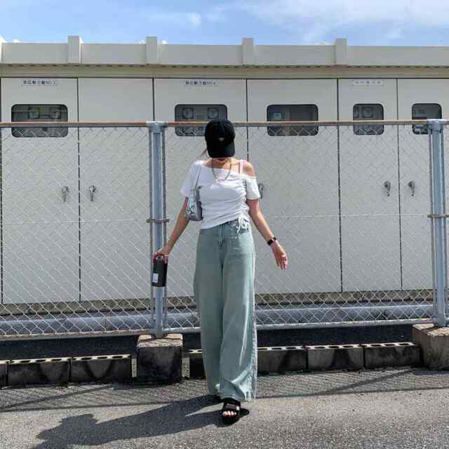 ワンショルドロストトップス