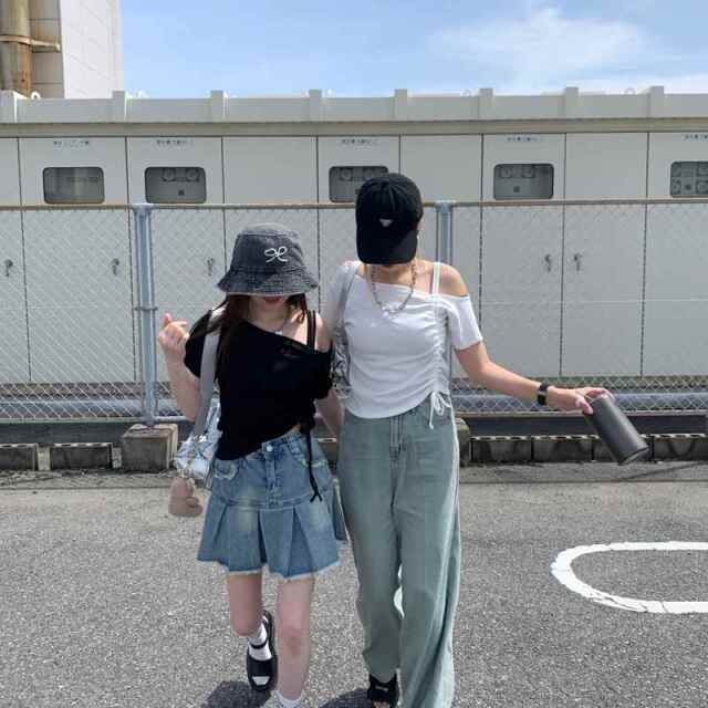 ワンショルドロストトップス