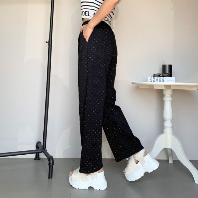 ストーンカットワイドパンツ