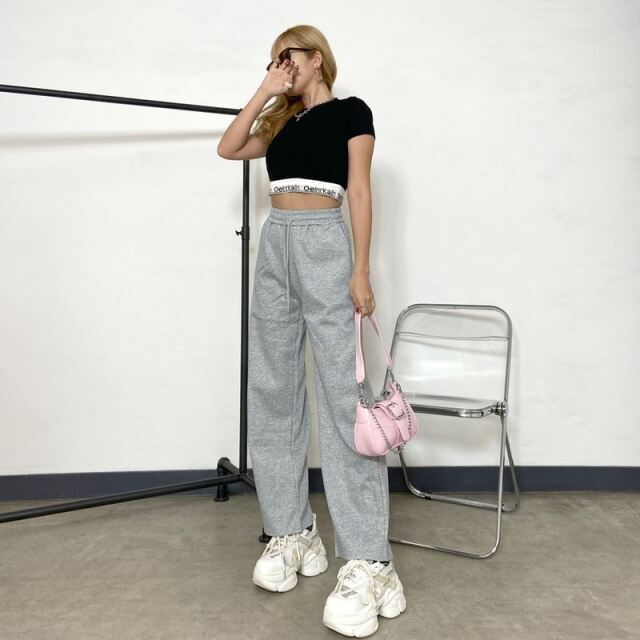 ストーンカットワイドパンツ