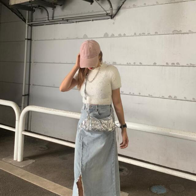 ビジューシャギーショートトップス