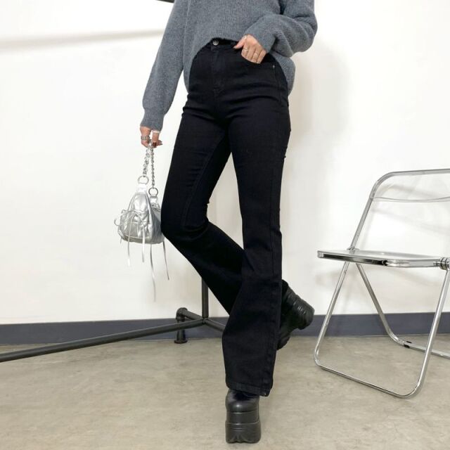 デニムフレアパンツ