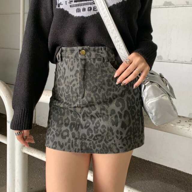 ヒョウ柄スカート