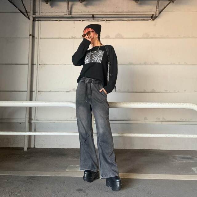 ブリーチカットワイドパンツ