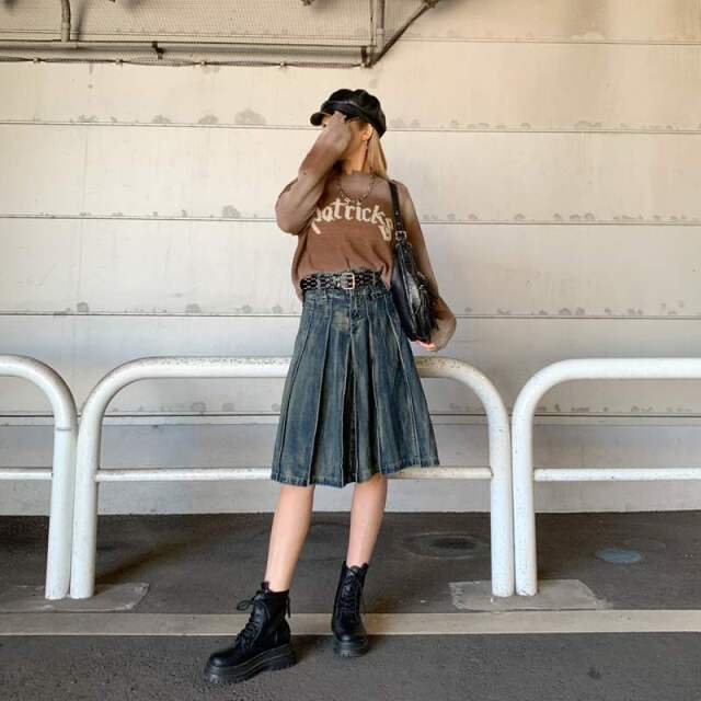 デニムタックミドルスカート