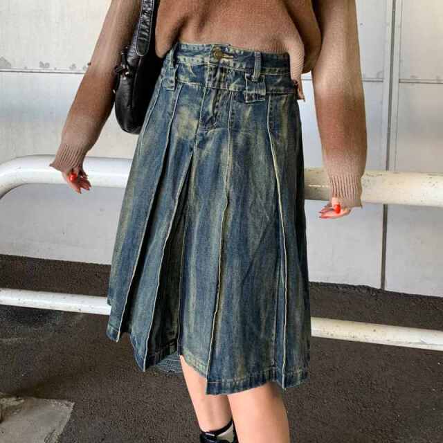 デニムタックミドルスカート