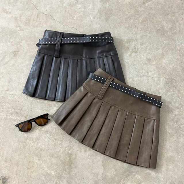 ヴィンテージライク合成皮革タックスカート