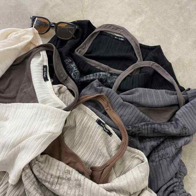 アンサンブル風ロゴサイドドロストトップス