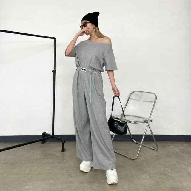 オフショルプルオーバー・ワイドパンツセットアップ