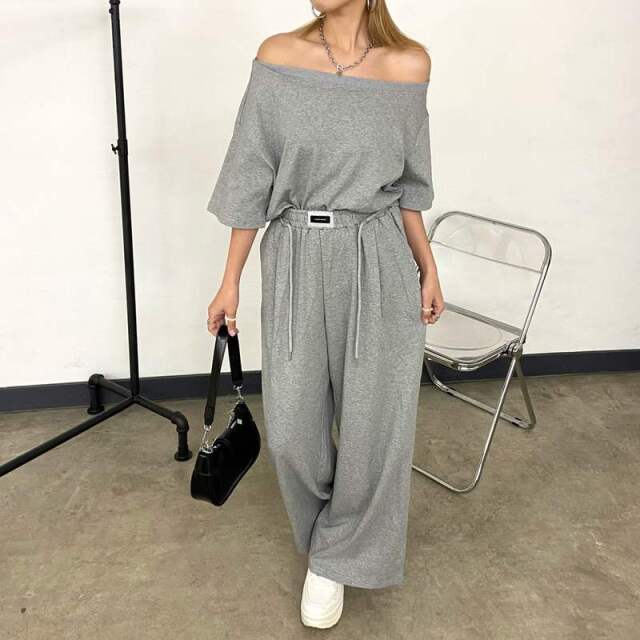 オフショルプルオーバー・ワイドパンツセットアップ