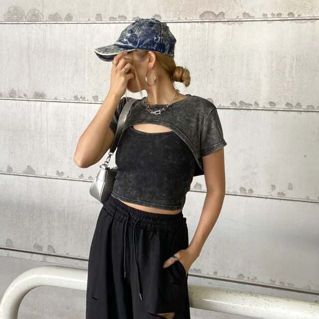 リブアンサンブルトップス