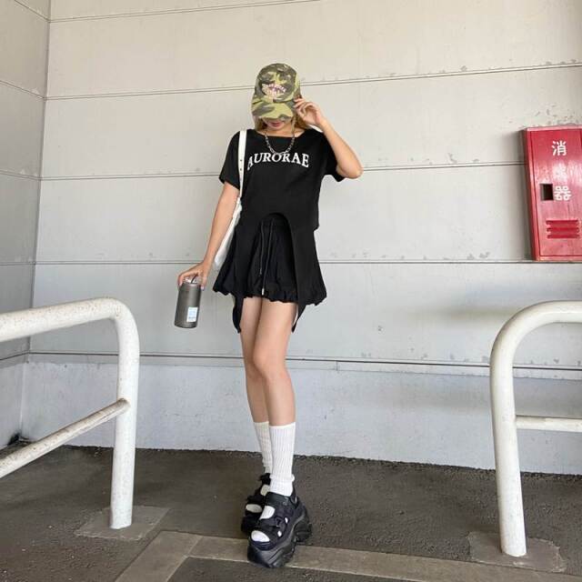 ロゴTシャツ・バルーンスカートセットアップ
