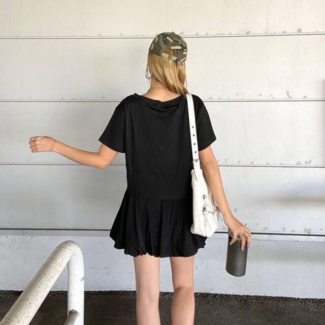 ロゴTシャツ・バルーンスカートセットアップ