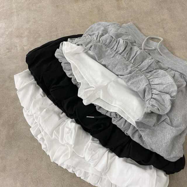 ロゴTシャツ・バルーンスカートセットアップ