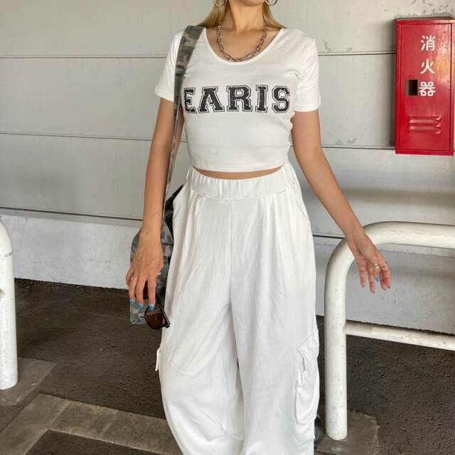 ロゴTシャツ・カーゴパンツセットアップ