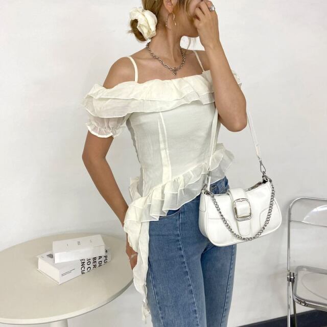 シュシュ付きイレヘムフリルオフショルトップス