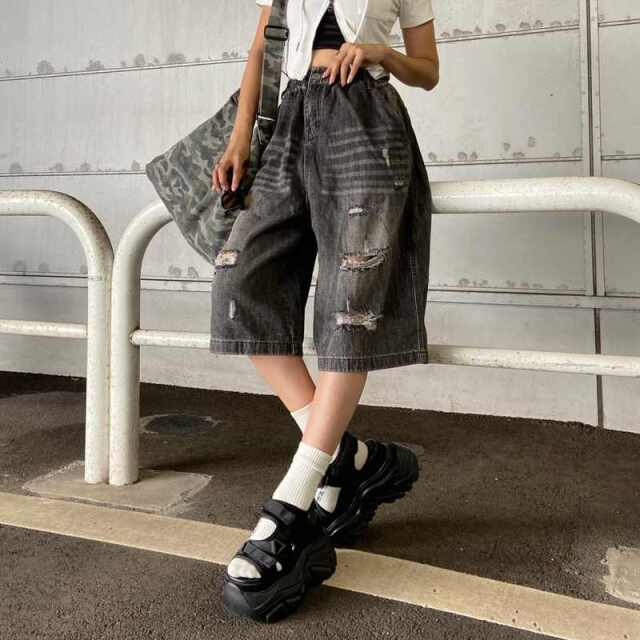 デニムダメージハーフパンツ
