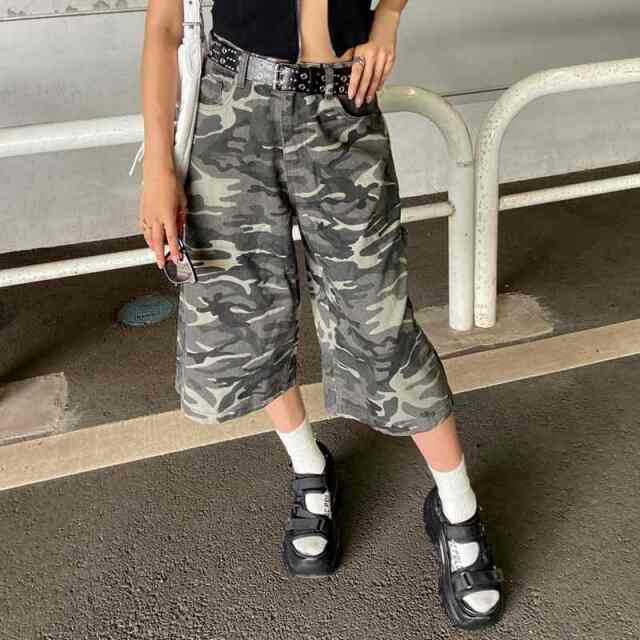 迷彩ハーフパンツ