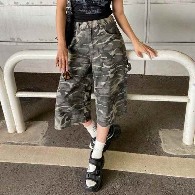 迷彩ハーフパンツ