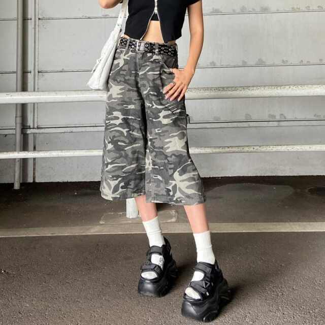 迷彩ハーフパンツ