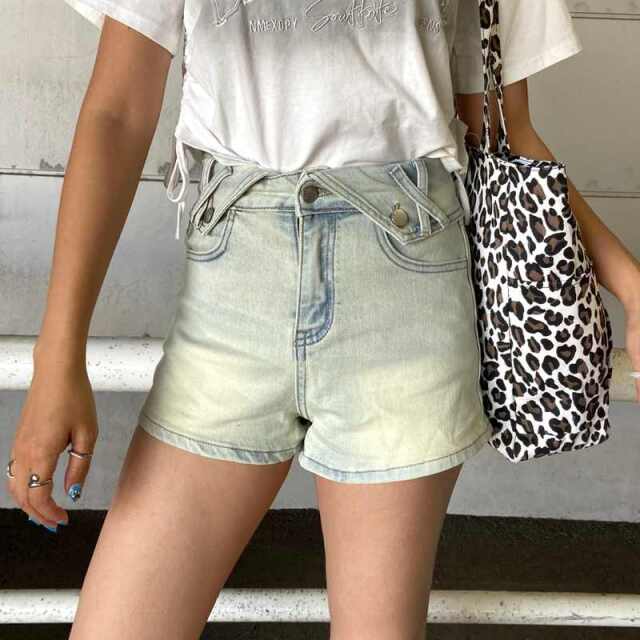 ウエスト折り返しデニムショートパンツ