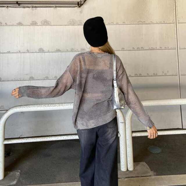ムラ透かしプルオーバー
