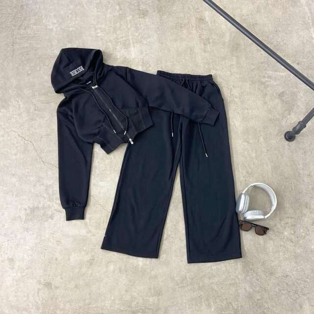 フードロゴ刺繍パーカー・パンツセットアップ