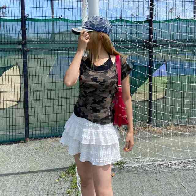 迷彩アンサンブル風プレートロゴトップス
