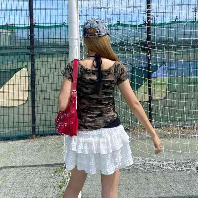 迷彩アンサンブル風プレートロゴトップス
