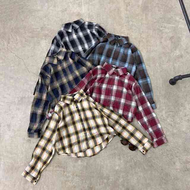 ショートチェックシャツ