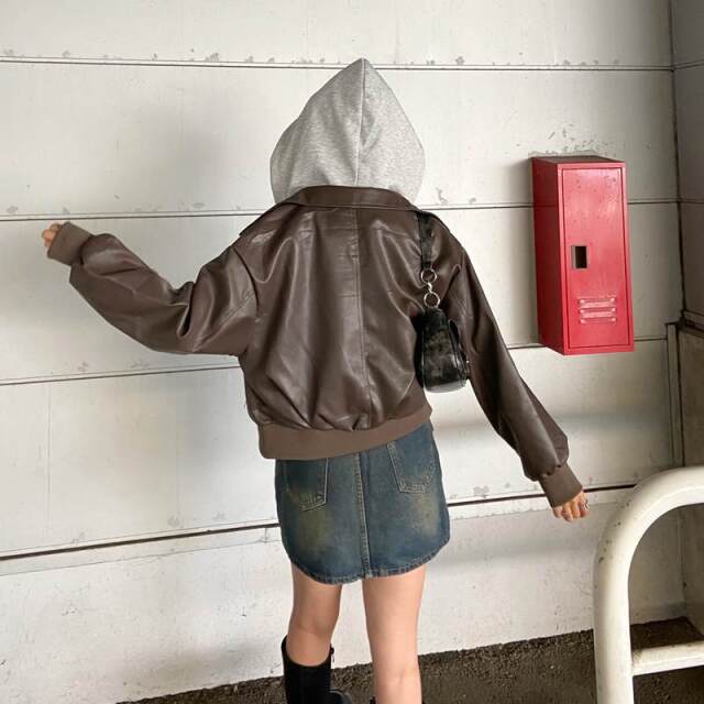 合成皮革パーカーアンサンブル風ブルゾン