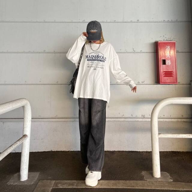 アンティーク風ロゴビッグTシャツ