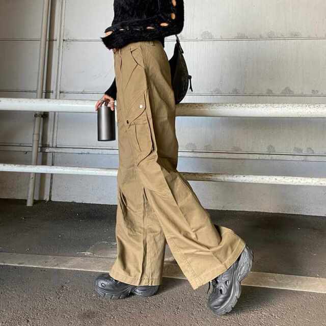 タックワイドパンツ