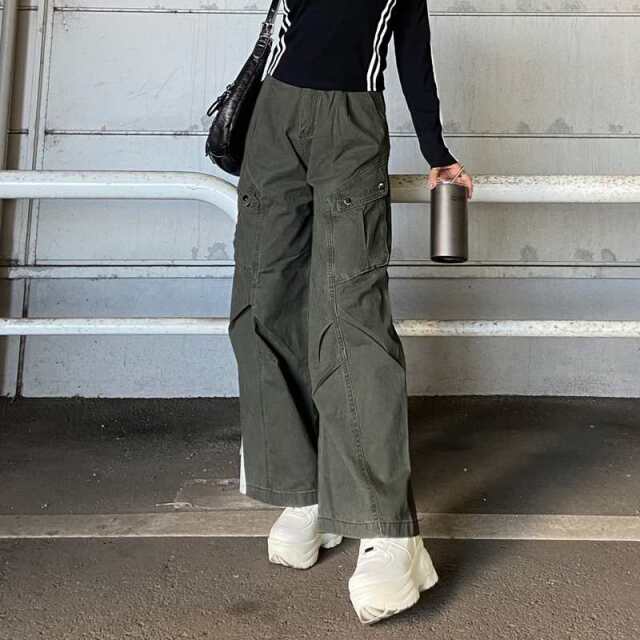 タックワイドパンツ