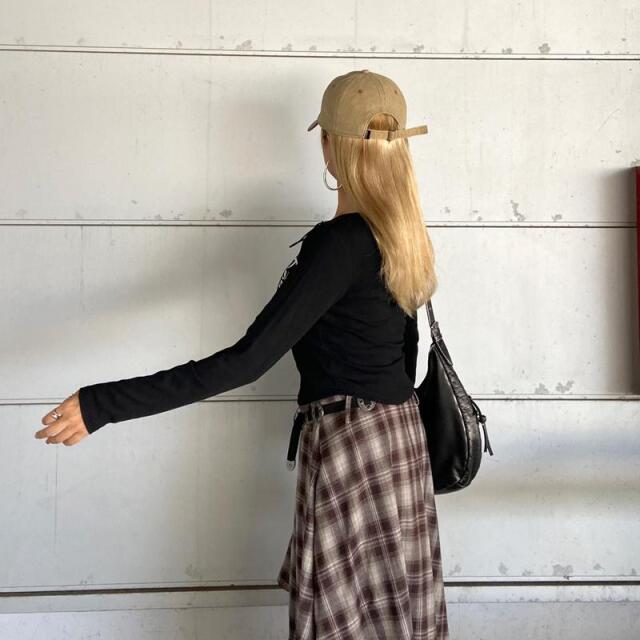 ロゴレースアップTシャツ