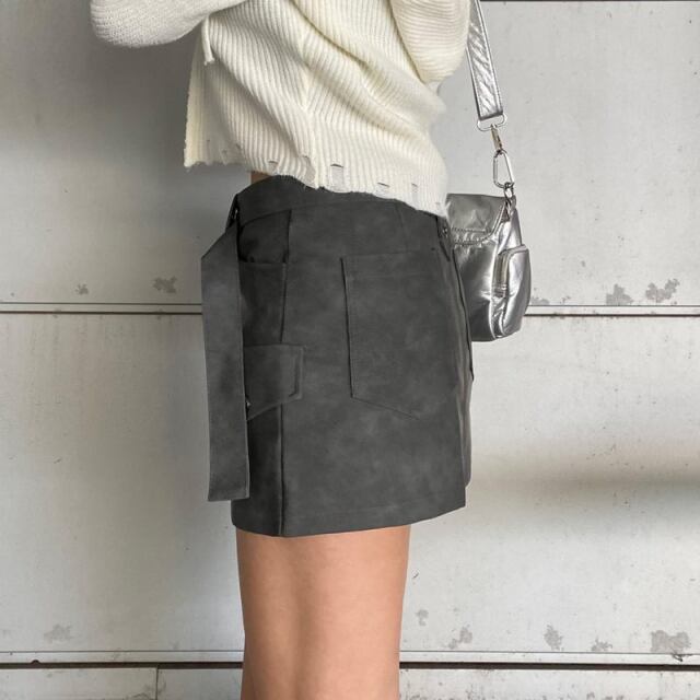 合成皮革ベルト付きスカパン