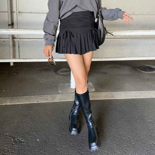 ドロストリボンスカート