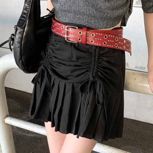 ドロストリボンスカート