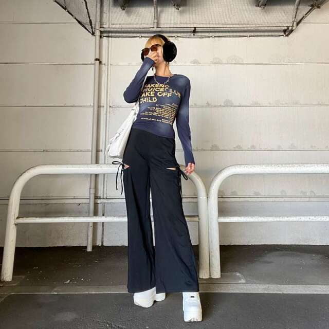 サイドスリットリボンカットワイドパンツ