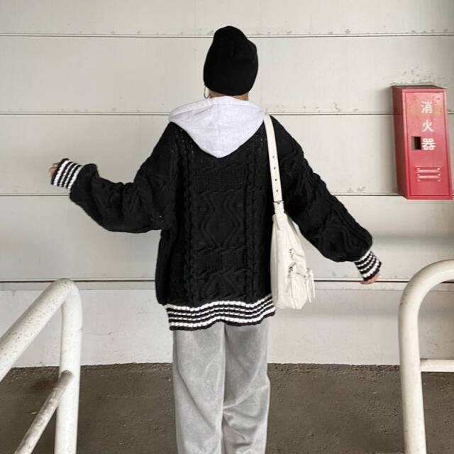 ケーブルニットデニム切替フード