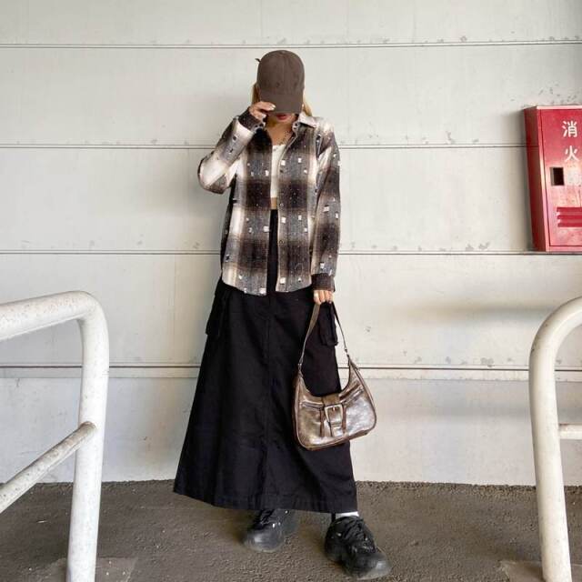 ダメージチェックシャツ