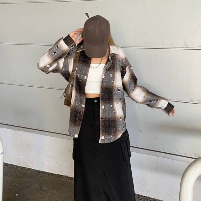 ダメージチェックシャツ