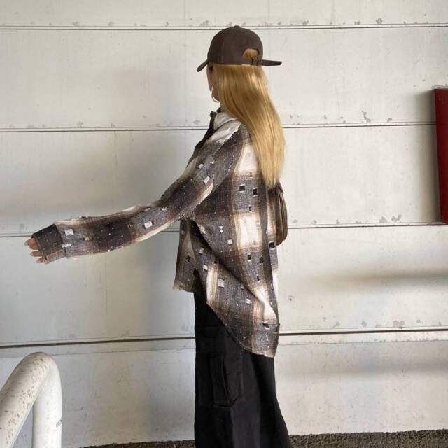 ダメージチェックシャツ