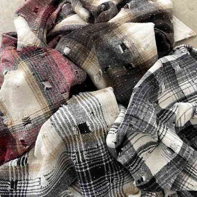 ダメージチェックシャツ