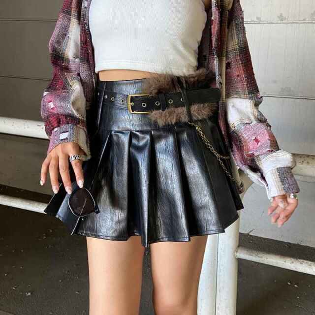 ファーベルト付き合成皮革タックスカート