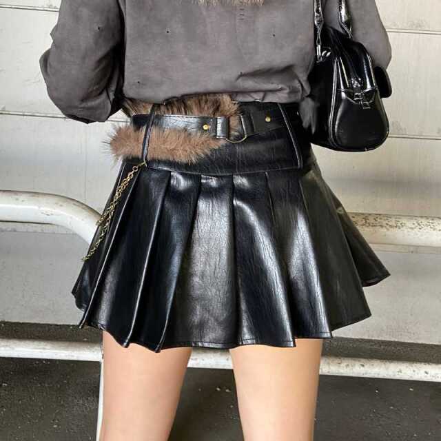 ファーベルト付き合成皮革タックスカート