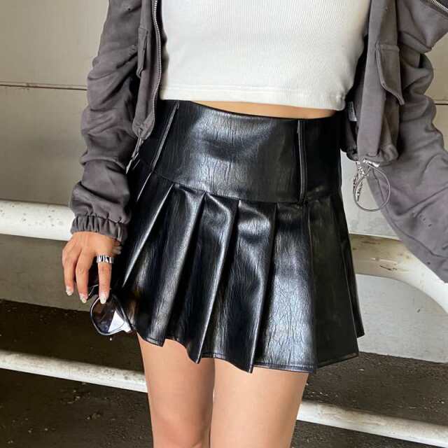 ファーベルト付き合成皮革タックスカート